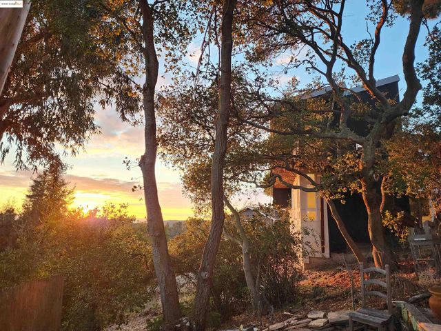 $989,000 | 4520 St Andrews Road, Oakland, CA 94605