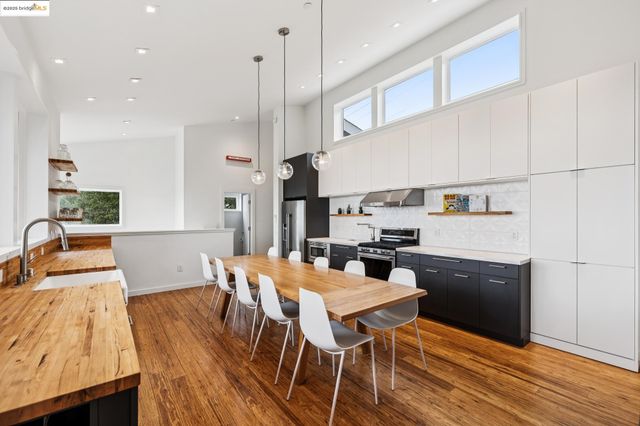 $989,000 | 4520 St Andrews Road, Oakland, CA 94605