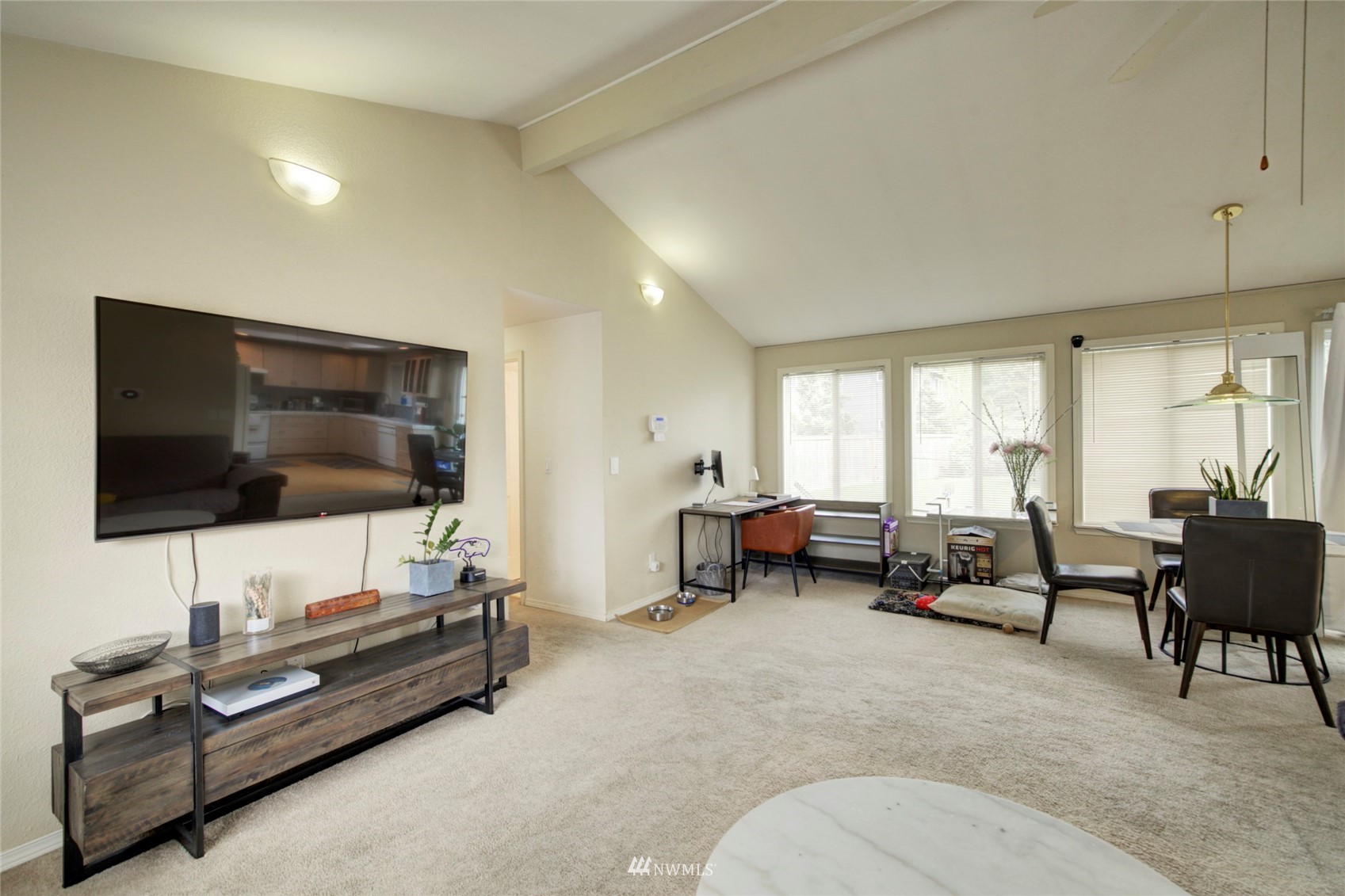 701 Logan Road Lynnwood, WA 98036 - Photo 3 of 17 Gallery Image 3
