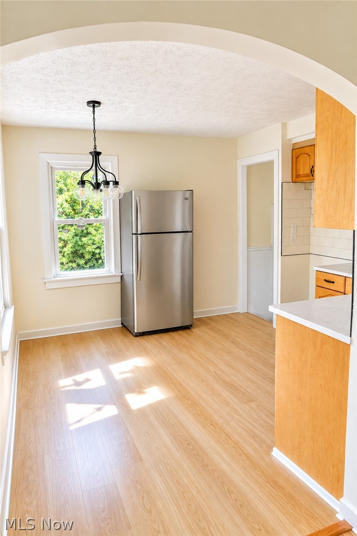 935 Worden Road Wickliffe, OH 44092 - Photo 10 of 27 Entry to kitchen from living room