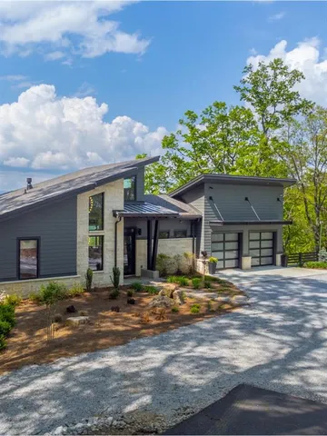 $2,790,000 | 377 Charmont Drive, Tiger, GA 30576