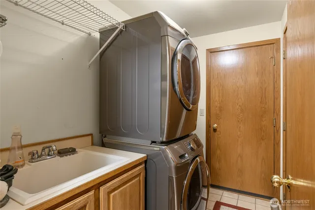 $1,279,999 | 160 Wilderness Lane, Easton, WA 98925