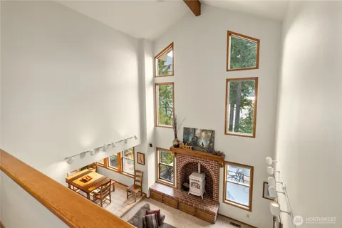 $1,279,999 | 160 Wilderness Lane, Easton, WA 98925