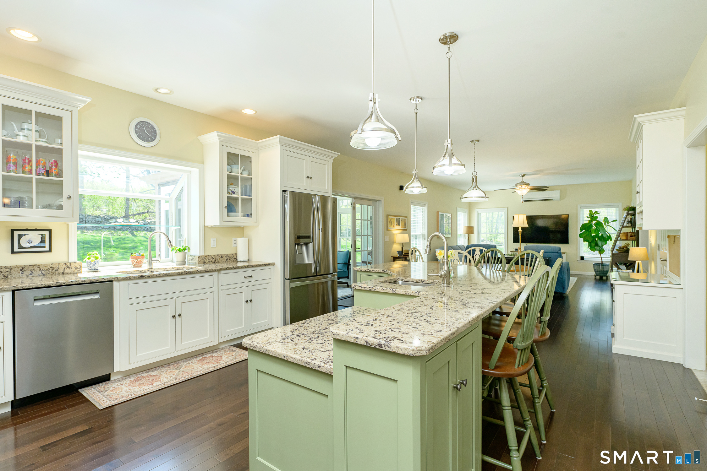 10 Heritage Road Putnam, CT 06260 - Photo 7 of 40