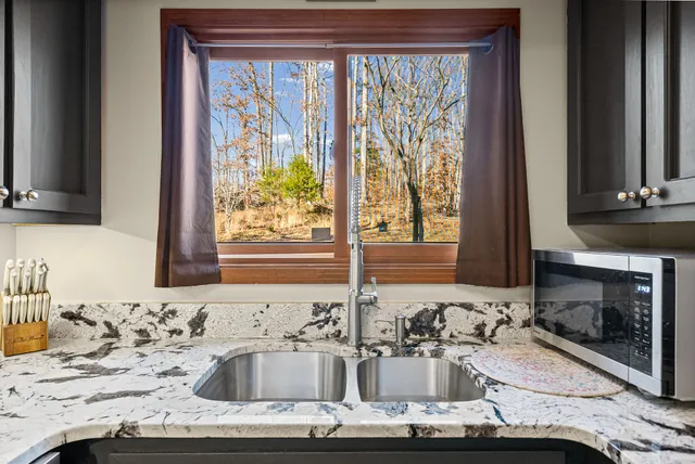 $849,900 | 5425 Thorn Hollow Road, Cumberland Furnace, TN 37051