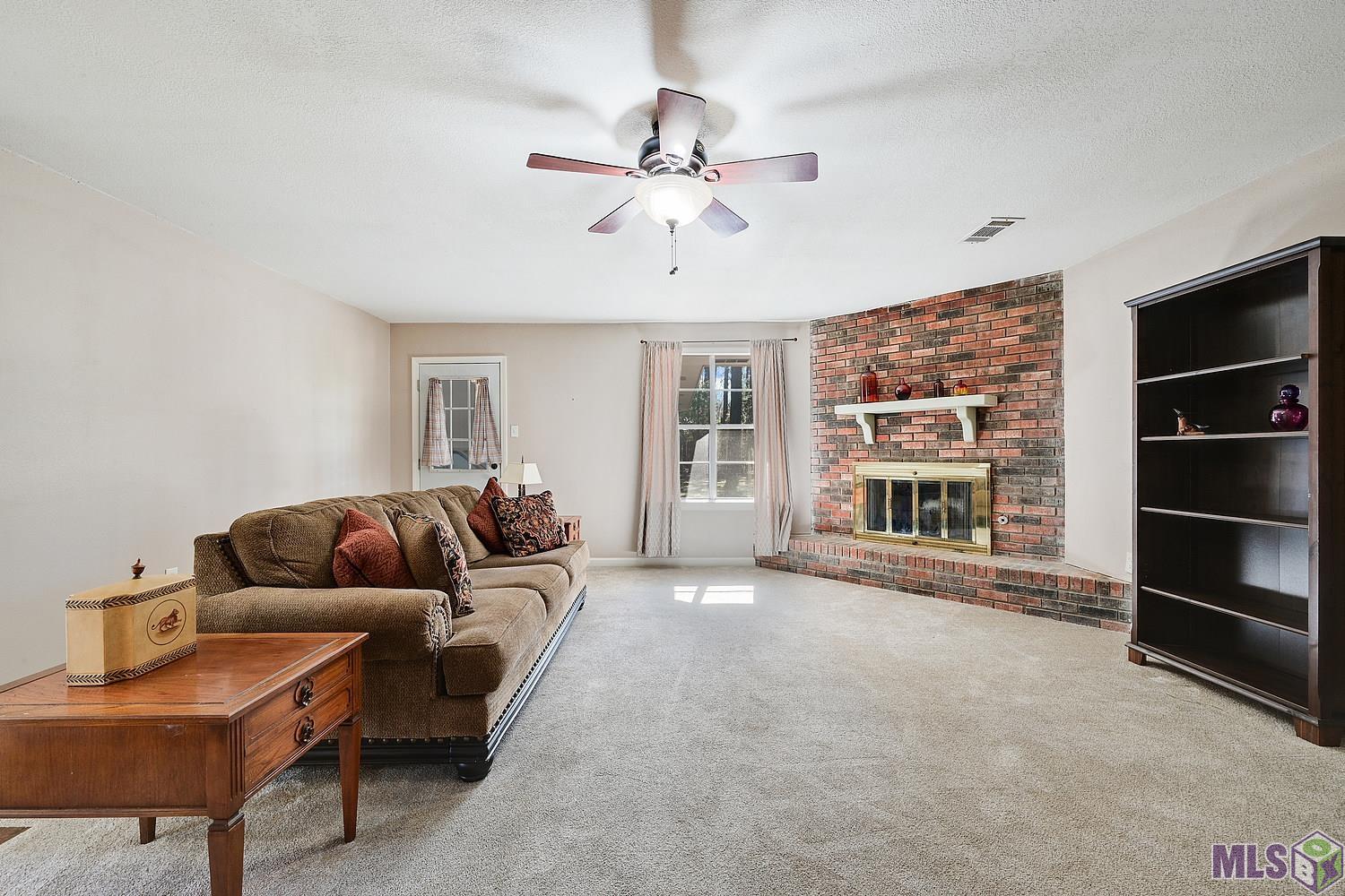 16922 Bonham Avenue Baton Rouge, LA 70816 - Photo 2 of 14 Gallery Image 2