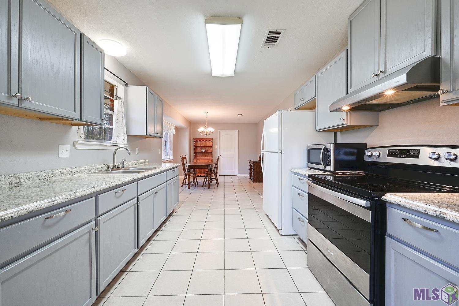 16922 Bonham Avenue Baton Rouge, LA 70816 - Photo 4 of 14 Gallery Image 4