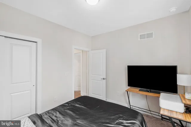 $3,000 | 204 A Dock Street, Bensalem, PA 19020