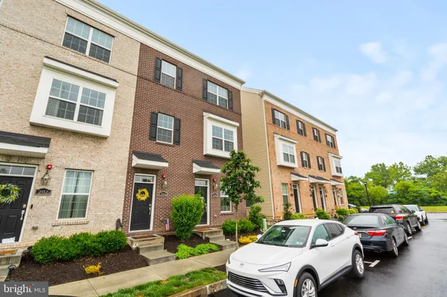 $3,000 | 204 A Dock Street, Bensalem, PA 19020