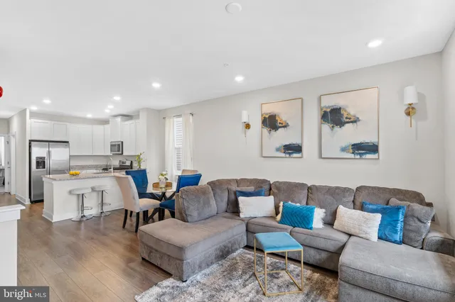 $3,000 | 204 A Dock Street, Bensalem, PA 19020