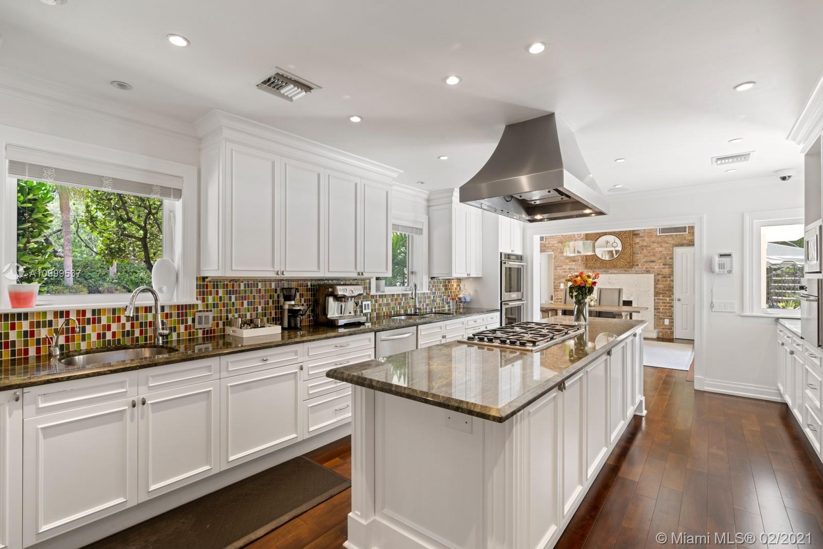 4511 Lake Road Miami, FL 33137 - Photo 10 of 37