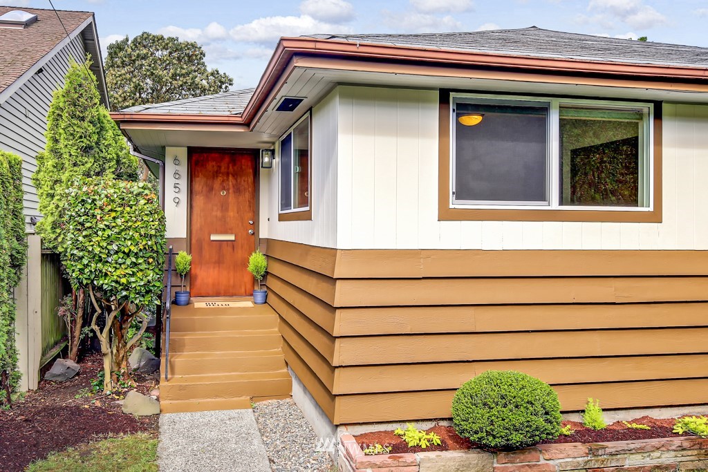 6659 Beveridge Place Southwest Seattle, WA 98136 - Photo 2 of 24 Gallery Image 2