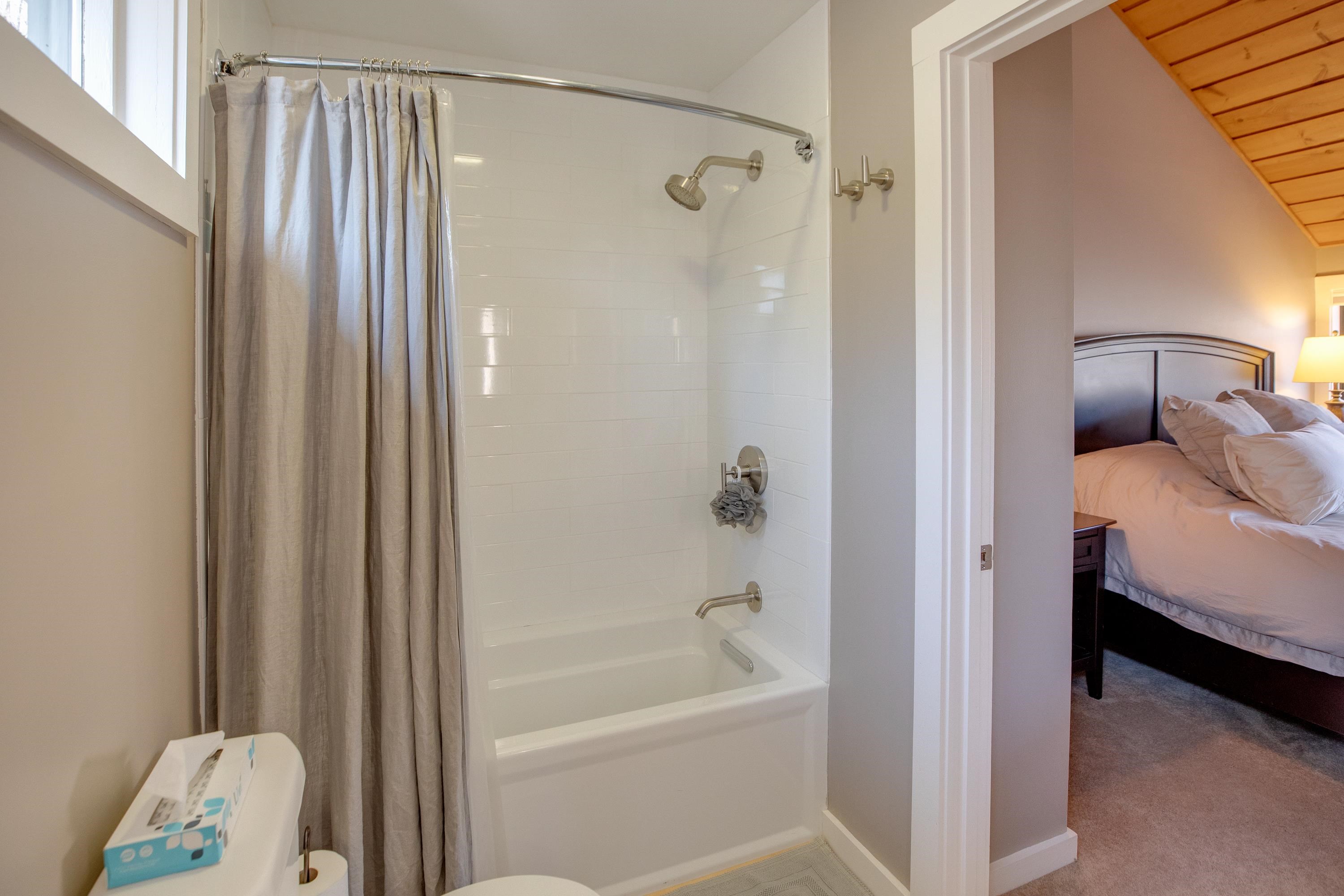 152 Clearbrook Road Lincoln, NH 03251 - Photo 23 of 37