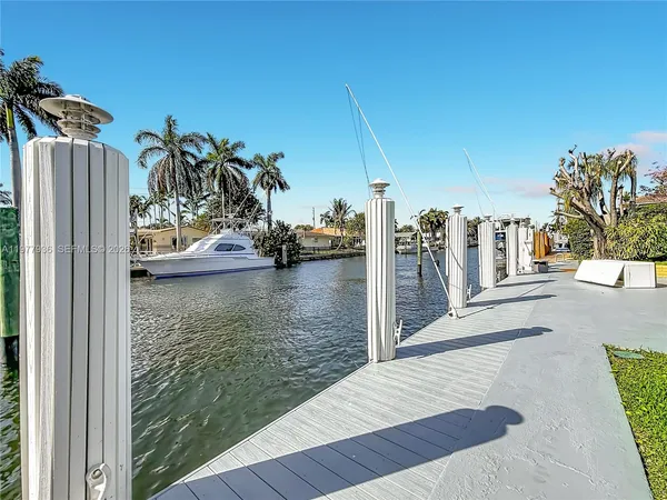 $7,000 | 2770 Northeast 8th Court, Pompano Beach, FL 33062