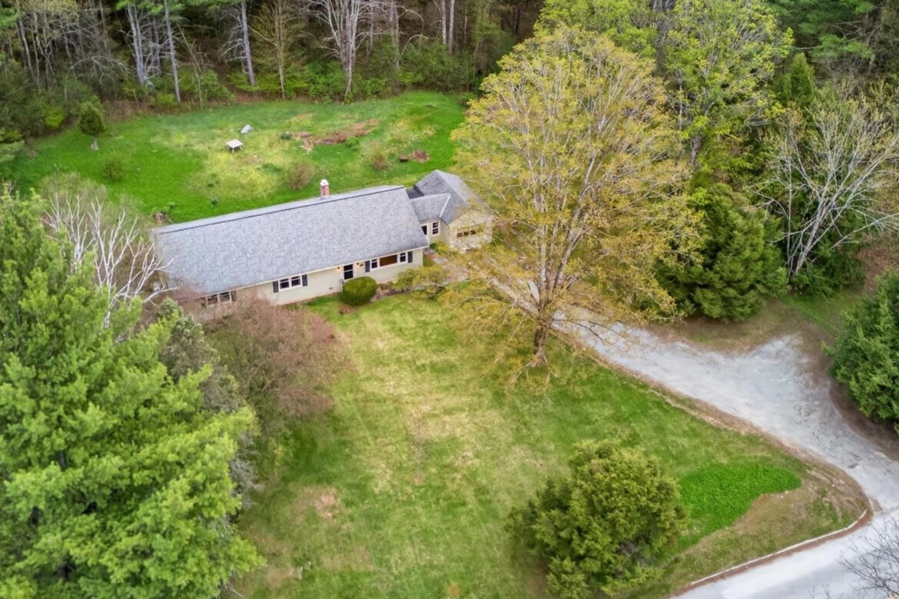 274 North Grove Street Rutland Town, VT 05701 - Photo 2 of 53 Gallery Image 2