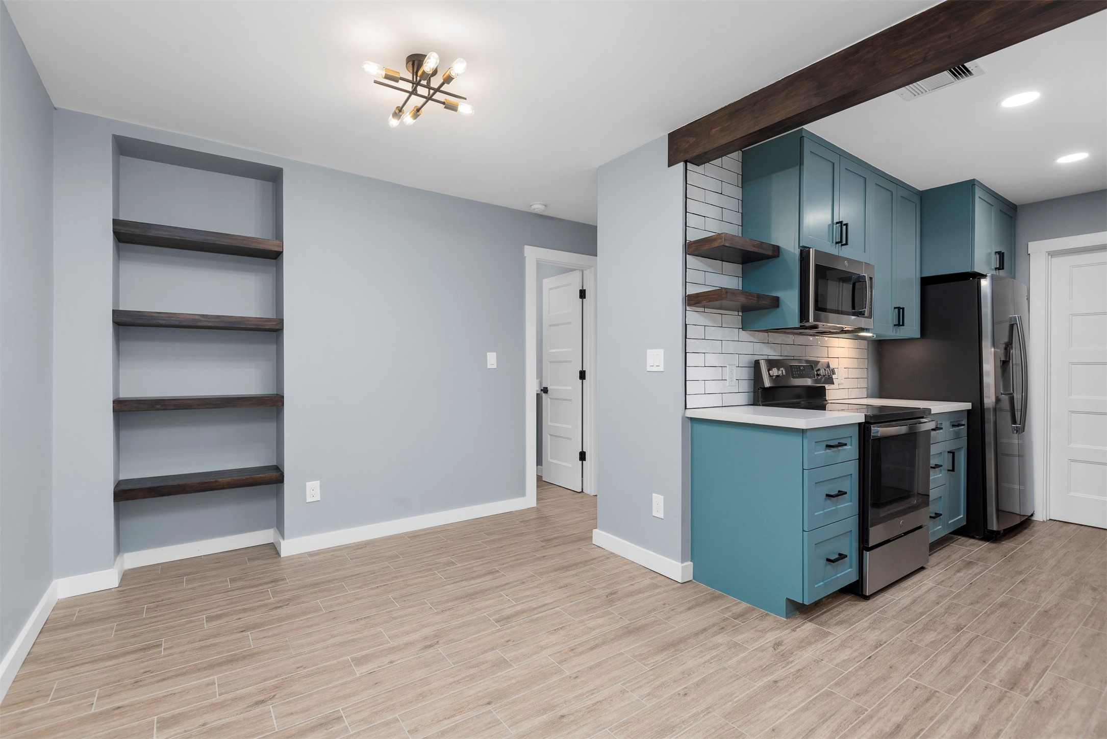 5000 Milwee Street, Unit 54 Houston, TX 77092 - Photo 2 of 25 A space made for gathering, cooking, and living — make it yours.