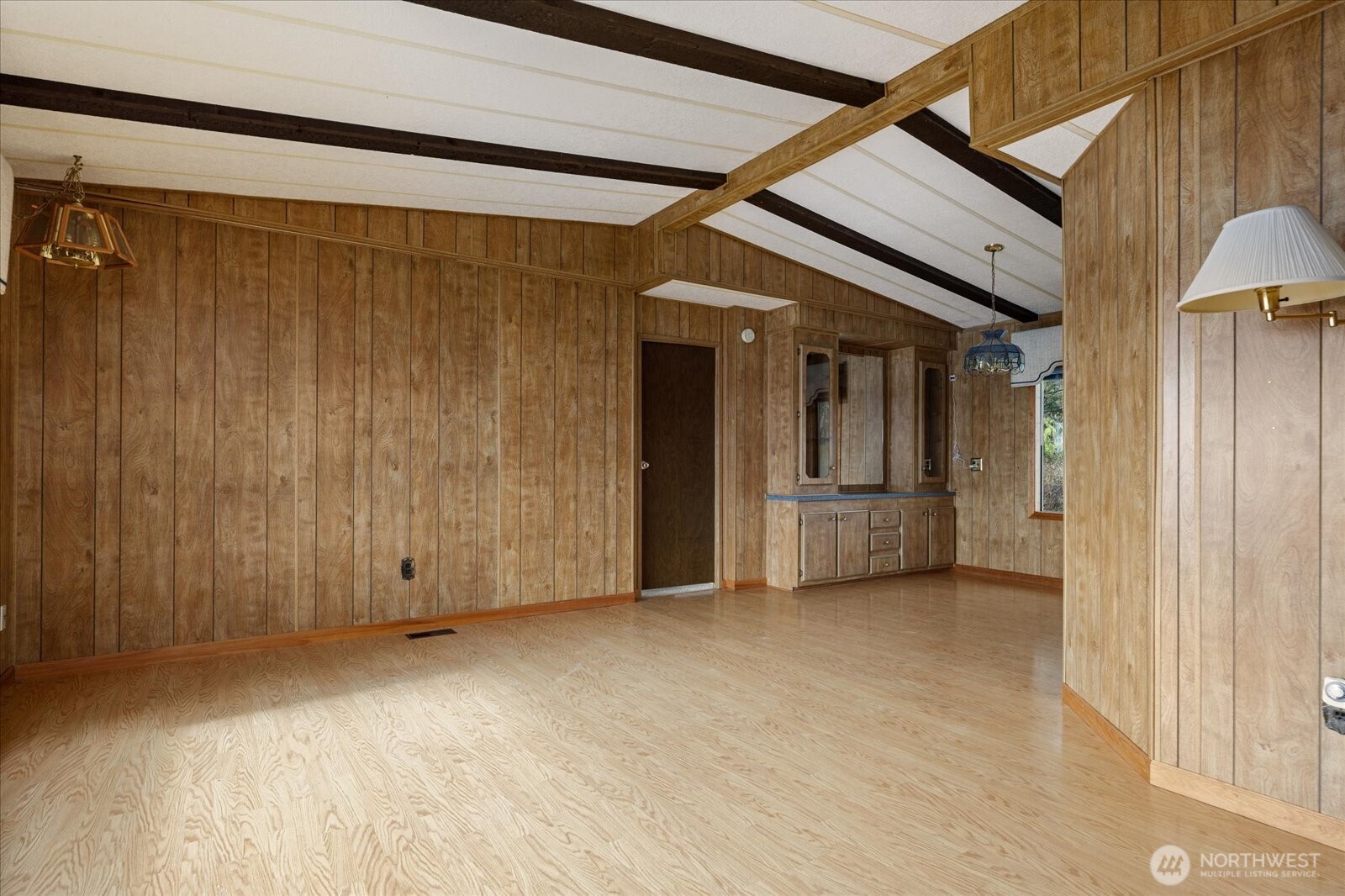 1677 Penn Cove Road Oak Harbor, WA 98277 - Photo 13 of 40 a view of an empty room