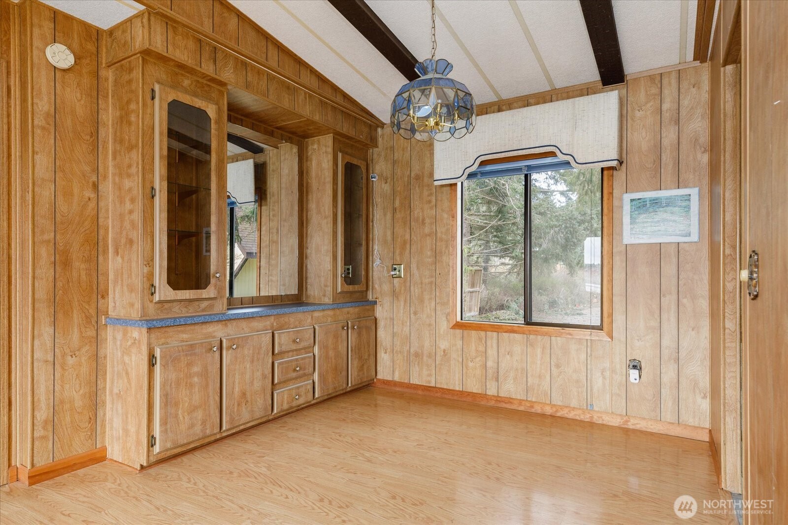 1677 Penn Cove Road Oak Harbor, WA 98277 - Photo 15 of 40 a view of an entryway with a chandelier