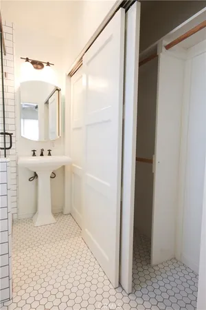 $3,900 | 1040 West Almond Avenue, Orange, CA 92868