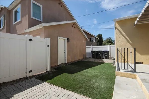 $3,900 | 1040 West Almond Avenue, Orange, CA 92868