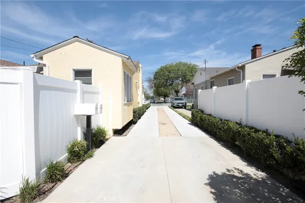 $3,900 | 1040 West Almond Avenue, Orange, CA 92868