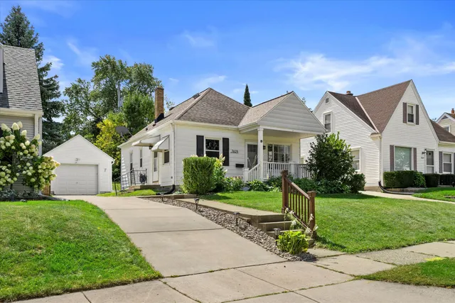 $299,900 | 7629 Eagle Street, Wauwatosa, WI 53213