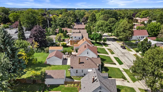 $299,900 | 7629 Eagle Street, Wauwatosa, WI 53213