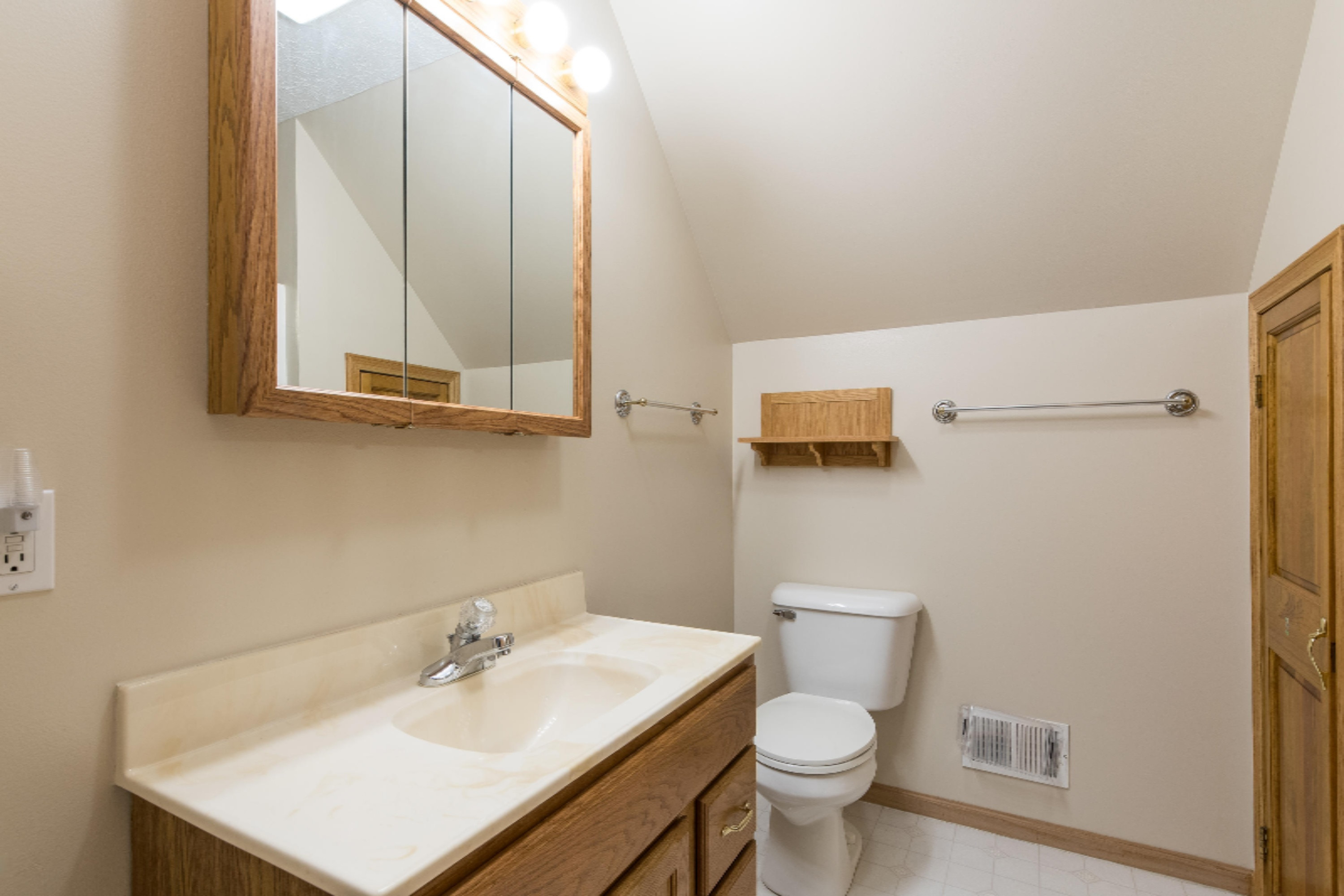 3928 Central Road Muskegon, MI 49445 - Photo 19 of 33 3928 Central-21