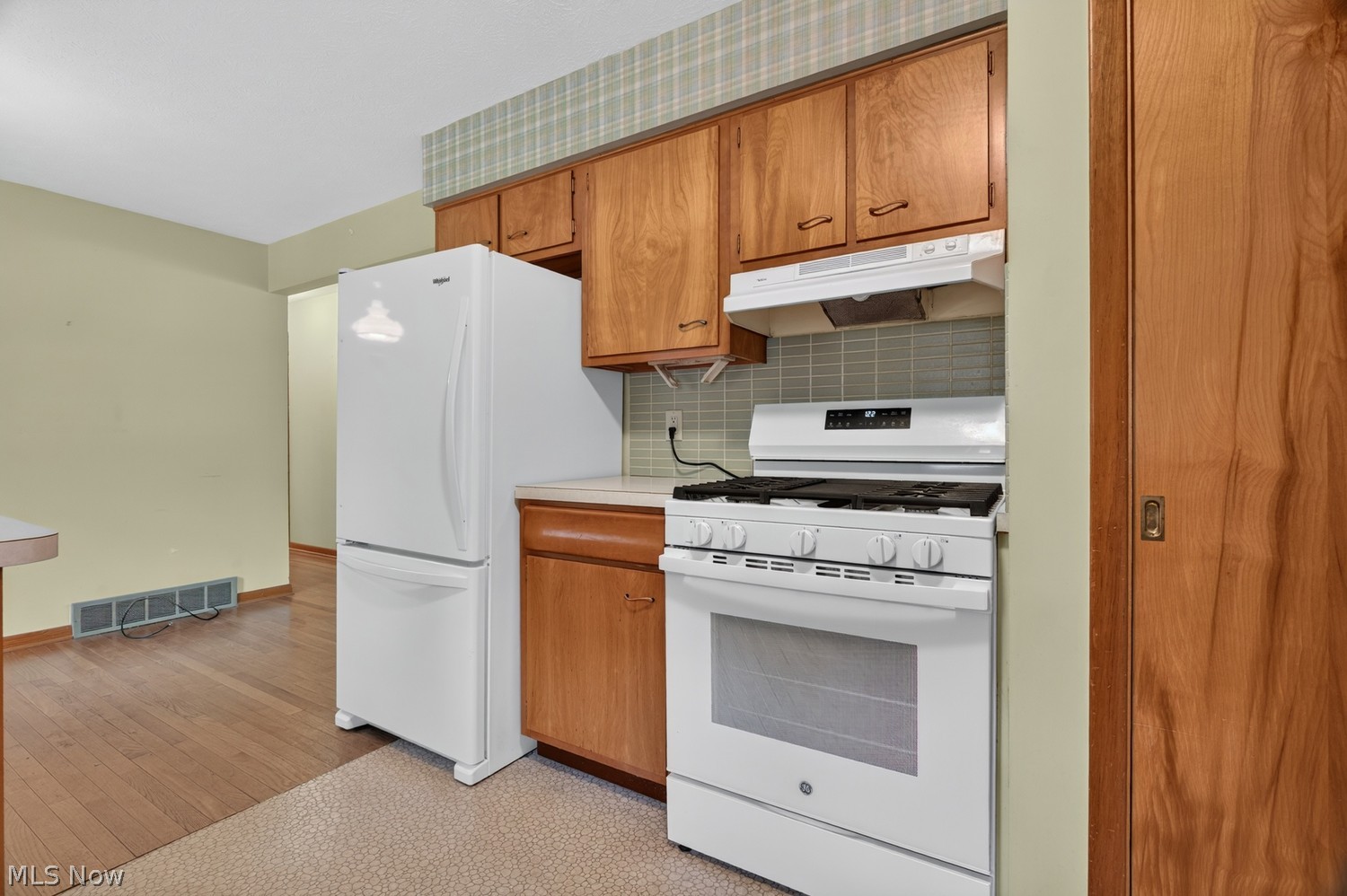 1593 Vermilion Road Vermilion, OH 44089 - Photo 13 of 31 Gallery Image 13