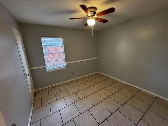 $1,200 | 1309 Ann Arbor Drive, Corsicana, TX 75110