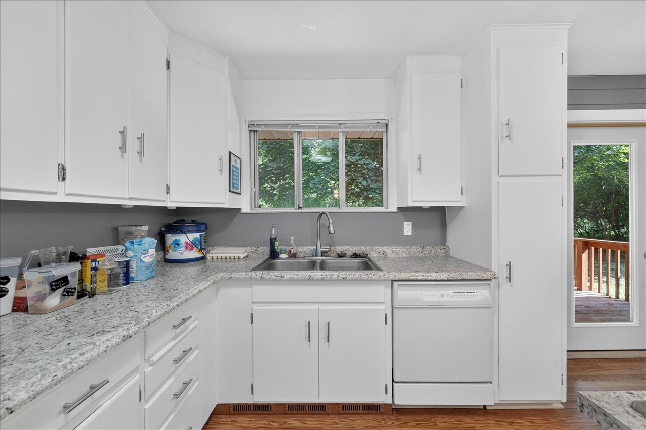 6720 Horton Road Jackson, MI 49201 - Photo 12 of 38 Gallery Image 12