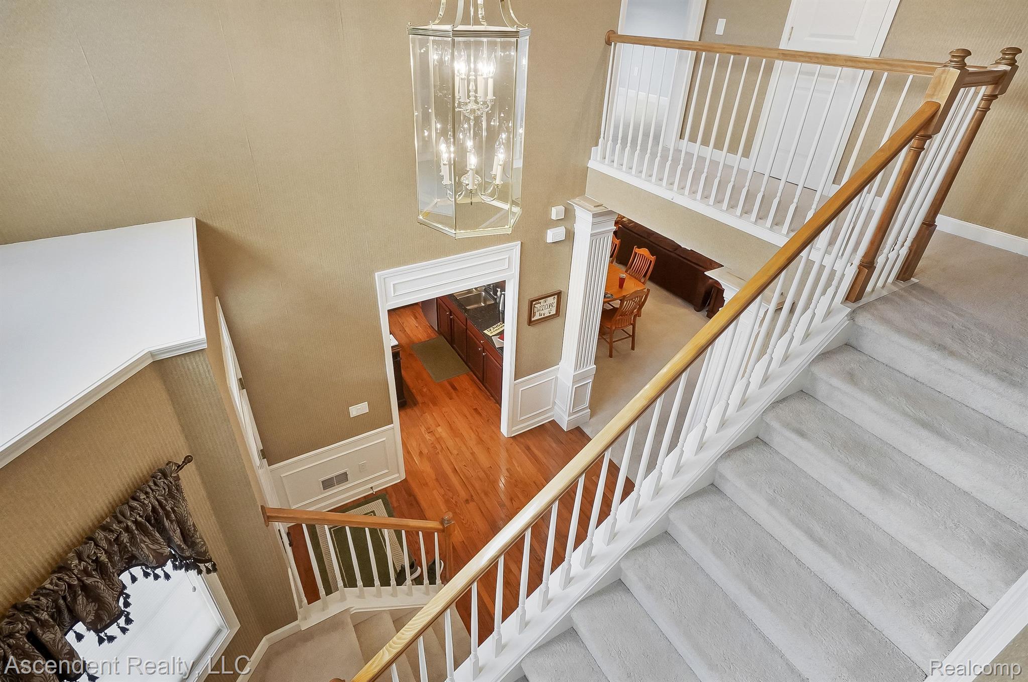 3704 Tremonte Circle, Unit 88 Rochester, MI 48306 - Photo 22 of 41 View of foyer entry from loft