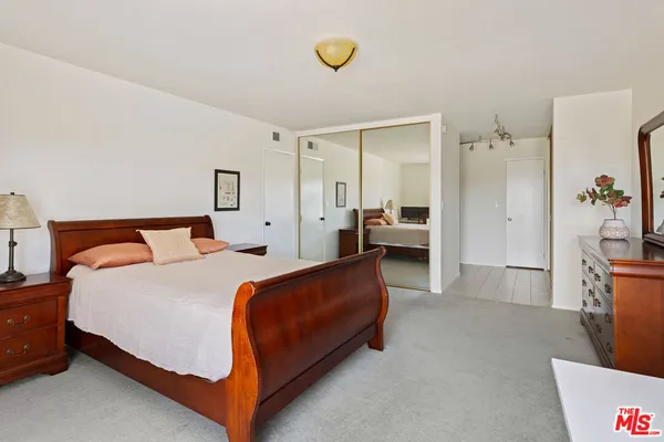 $799,000 | 1325 Valley View Road, Unit 304, Glendale, CA 91202