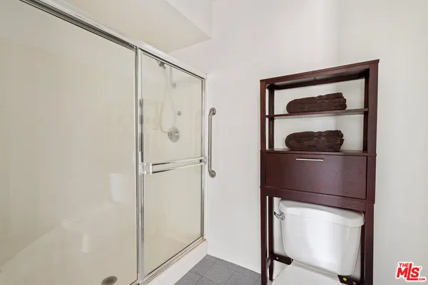 $799,000 | 1325 Valley View Road, Unit 304, Glendale, CA 91202