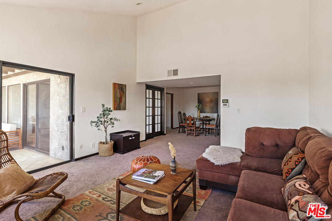 1325 Valley View Road, Unit 304 Glendale, CA 91202 - Photo 7 of 21