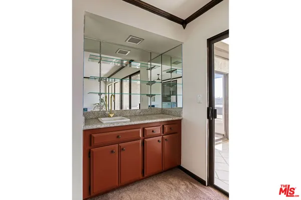 $799,000 | 1325 Valley View Road, Unit 304, Glendale, CA 91202