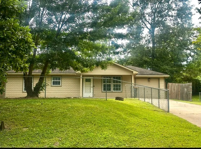 $199,999 | 12421 Royal Springs Road, Conroe, TX 77303