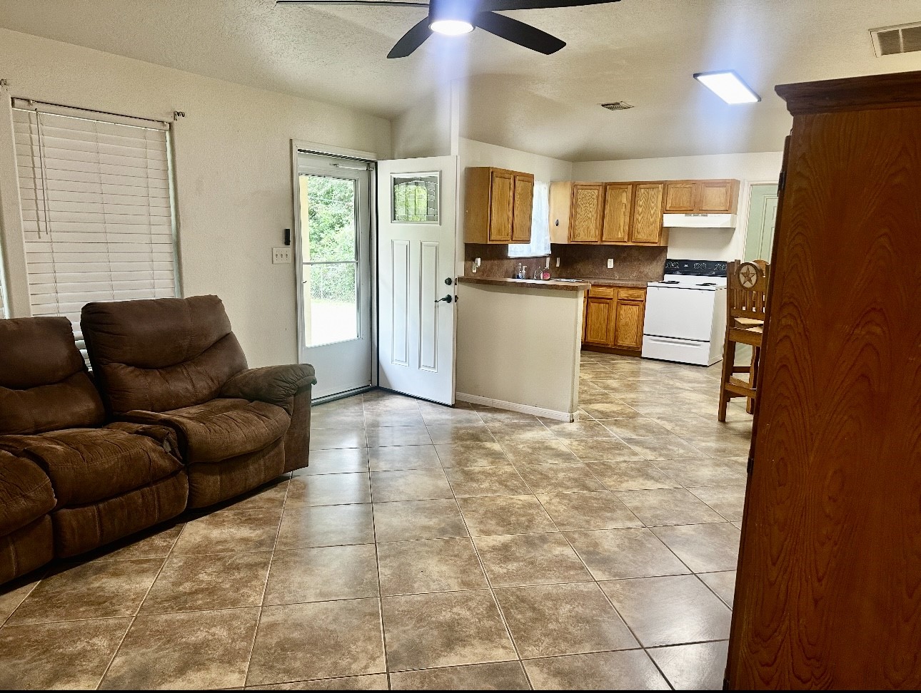 12421 Royal Springs Road Conroe, TX 77303 - Photo 11 of 16