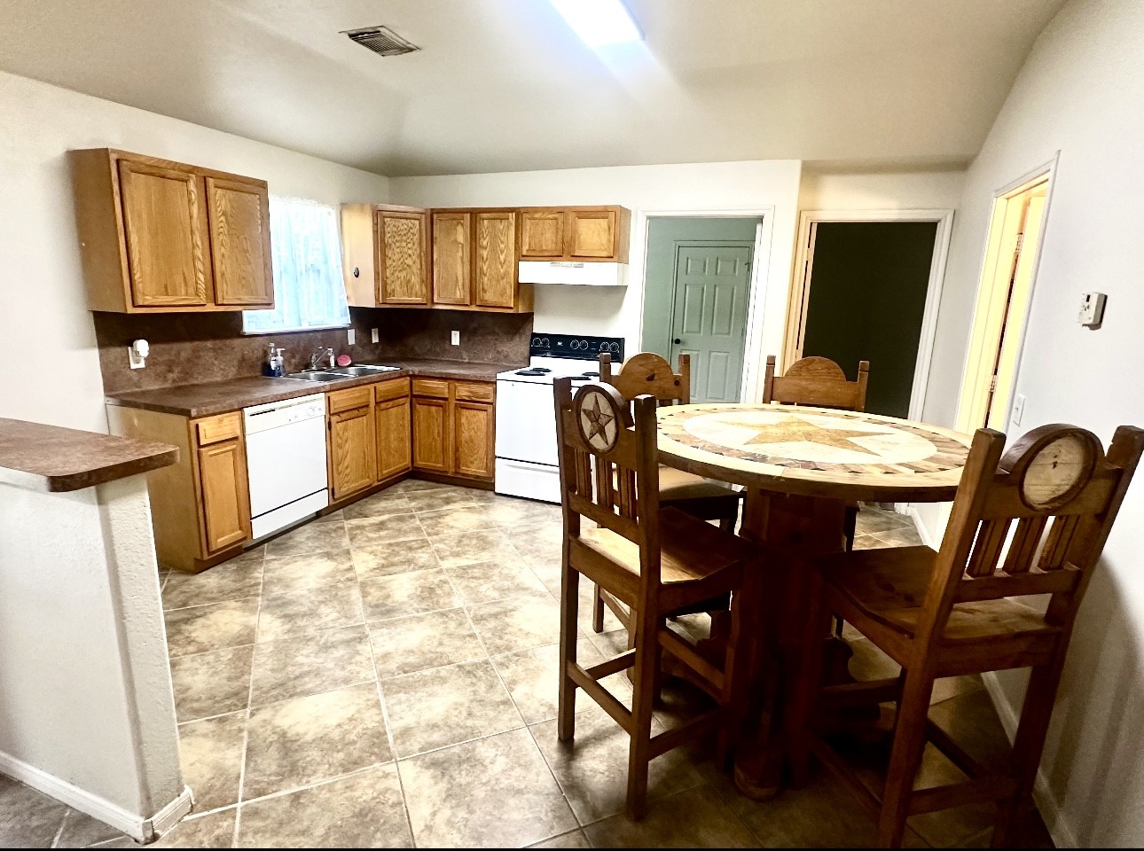 12421 Royal Springs Road Conroe, TX 77303 - Photo 4 of 16