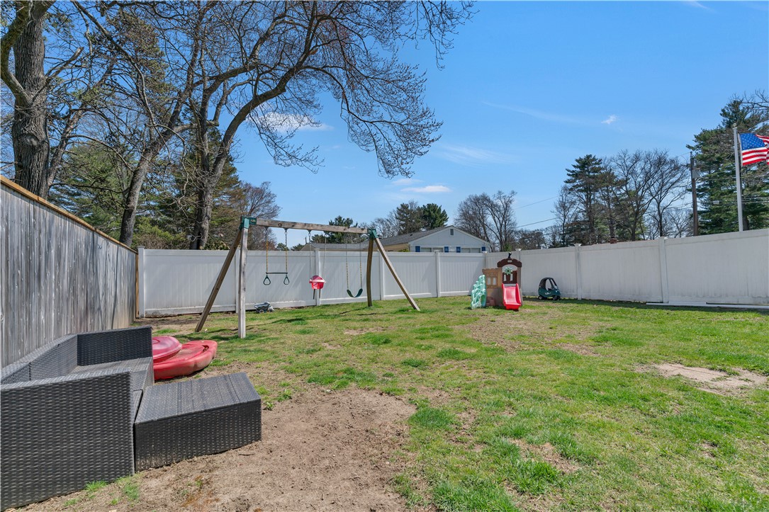 170 Heritage Road North Kingstown, RI 02852 - Photo 34 of 43