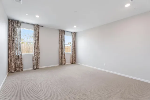 $589,990 | 3215 Lourdes Avenue, Clovis, CA 93619