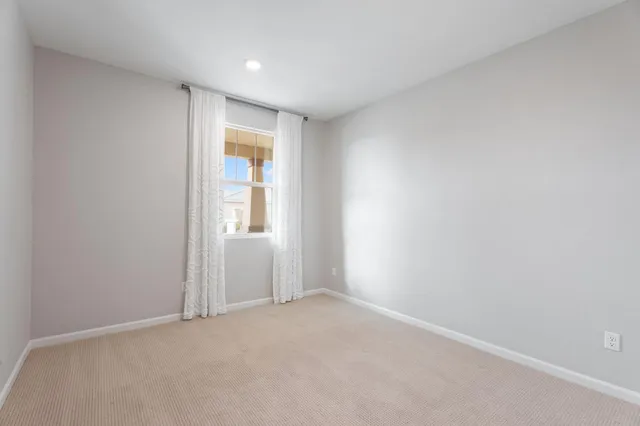 $589,990 | 3215 Lourdes Avenue, Clovis, CA 93619