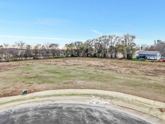 $119,900 | Lot 9 Hawks View, Edgerton, WI 53534