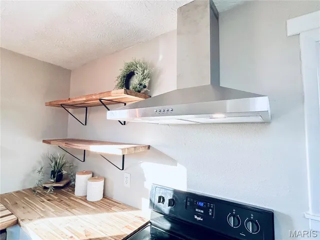 $165,000 | 555 Eisenhower Street, Rolla, MO 65401