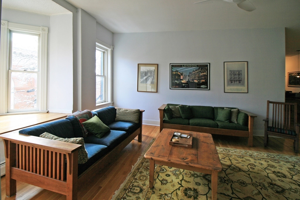 29 Pleasant Street, Unit 1 Northampton, MA 01060 - Photo 6 of 20