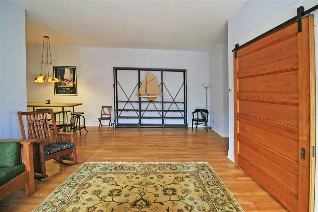 29 Pleasant Street, Unit 1 Northampton, MA 01060 - Photo 8 of 20