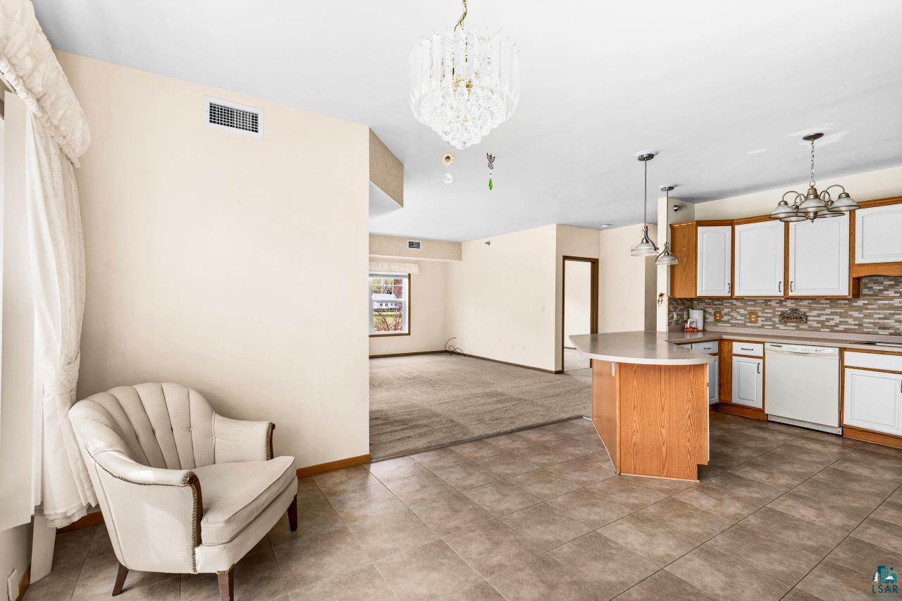4042 Haines Road, Unit 205 Duluth, MN 55811 - Photo 13 of 44