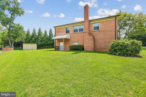 $675,000 | 2 Foxhall Court, Silver Spring, MD 20906