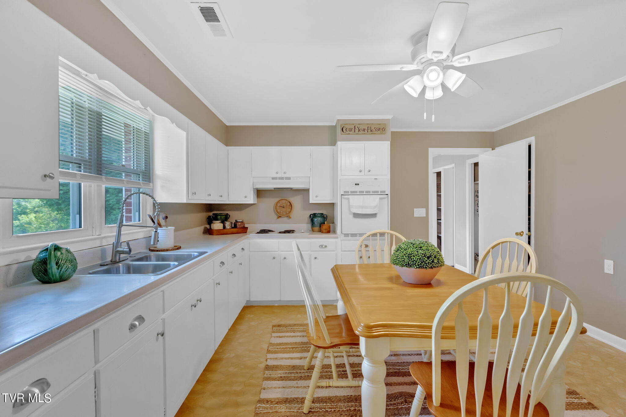 45 Milligan Road Afton, TN 37616 - Photo 13 of 36 22-web-or-mls-DSC09223
