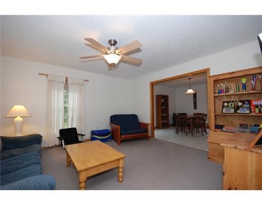 181 Hatch Road New Gloucester, ME 04260 - Photo 8 of 25 Living Room.